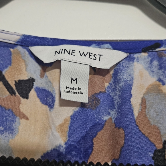 Size medium nine west blouse - Picture 2 of 2